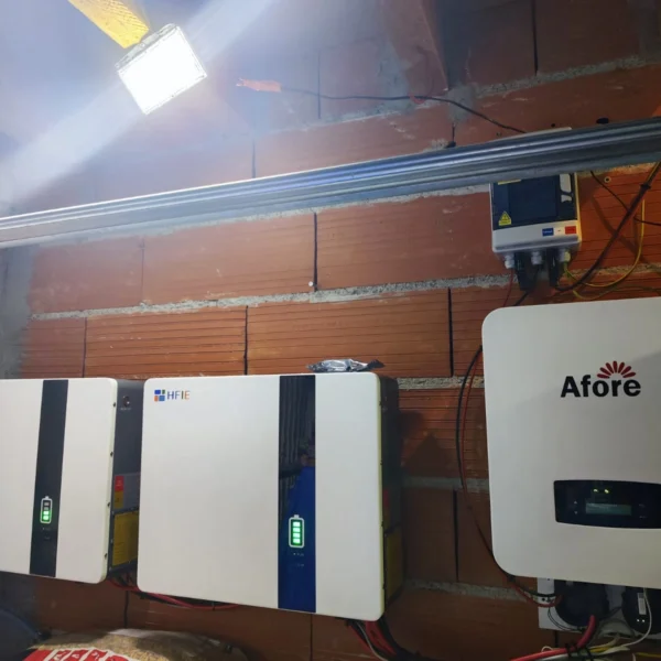 Batteria fotovoltaico montata a parete – HFIE LFPWall-5000 (EU) da 5–10 kWh - immagine 6
